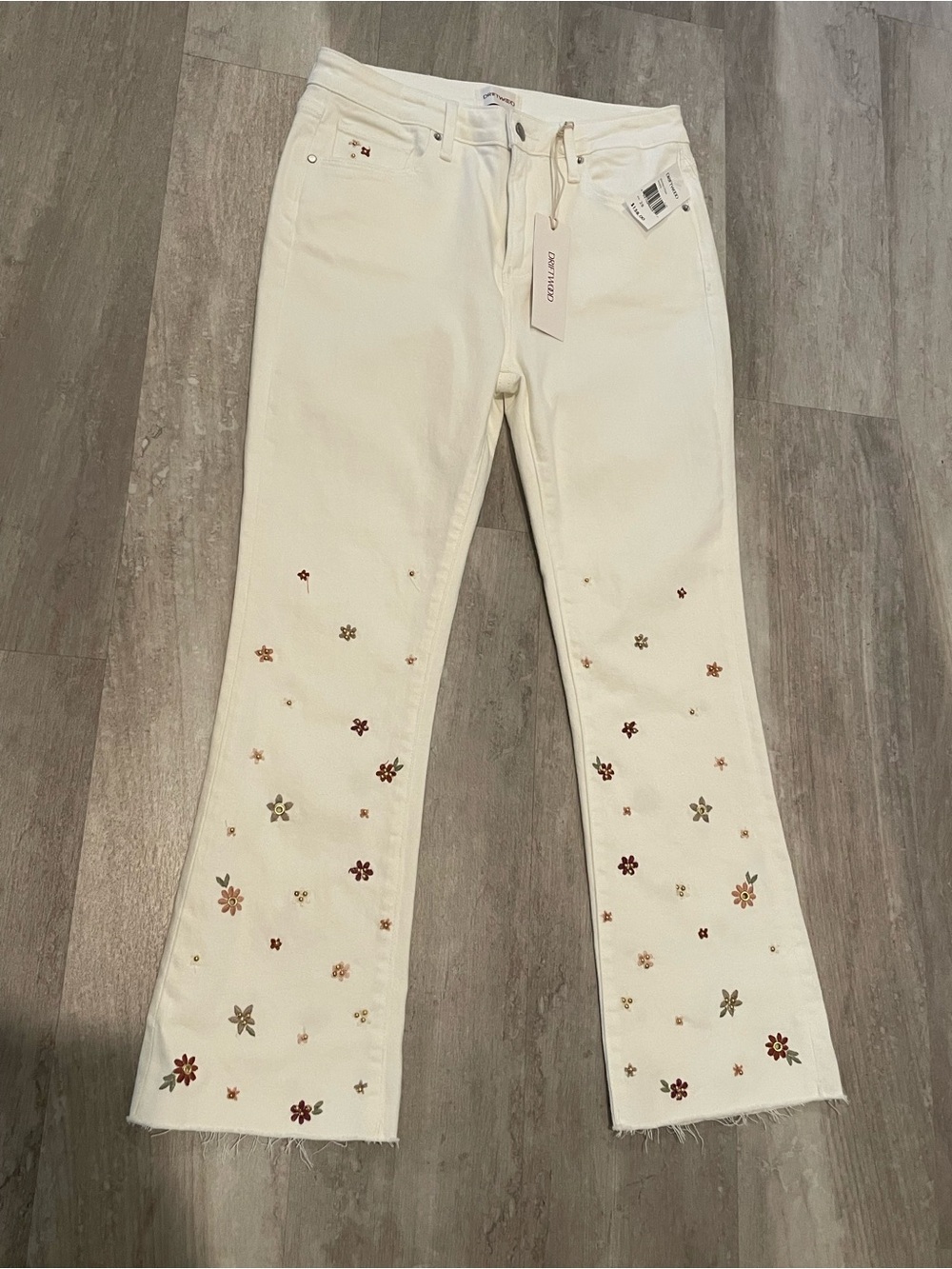 Driftwood White Embroidered Floral Bootcut Jeans size 28 NWT 93% cotton!
